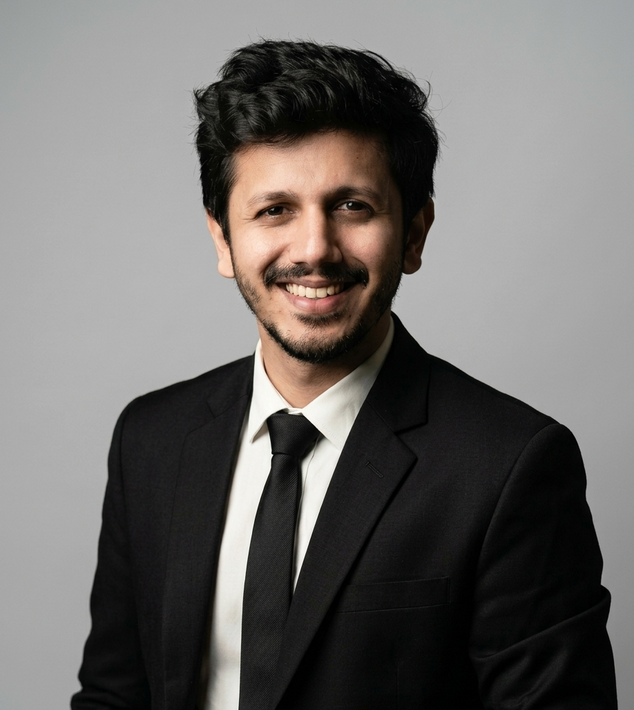 Revati Kanvinde , Dealer – ETF
</div>